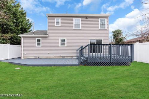 828 Burnt Tavern Rd, Bricktown NJ  08724-2540 exterior