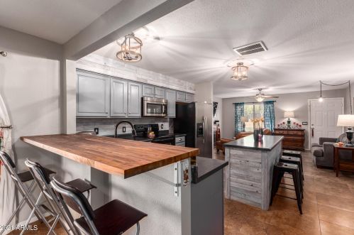 3668 Tyson St, Chandler AZ  85226-4061 exterior