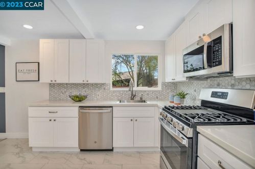 524 Palm Ave, Pacheco CA  94553-4022 exterior