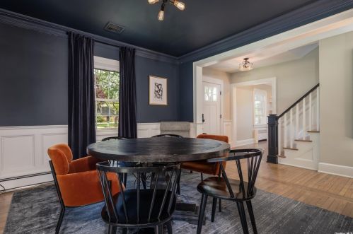 20 Cedar Rd, Elwood NY  11731-4033 exterior