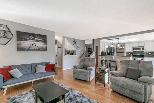 166 Buttercup Cir, Vacaville CA  95687-7319 exterior