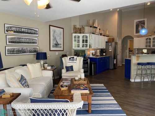 3843 9th Ln, Vero Beach FL  32960-6122 exterior