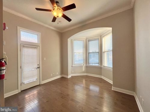 4436 Chestnut St, Philadelphia, PA 19104-2914