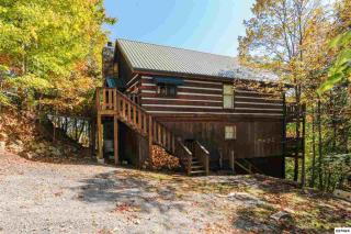 550 Greenbriar Ln, Gatlinburg, TN 37738-4456