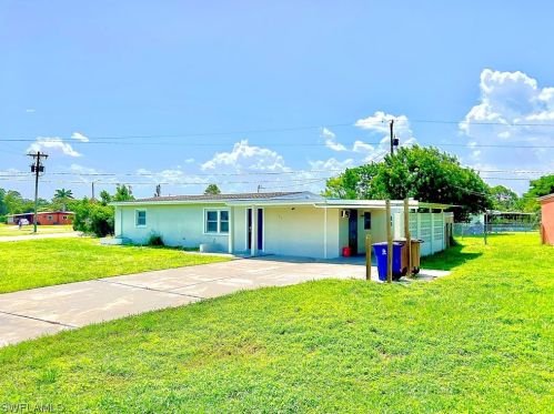 109 Alabama Rd, Lehigh Acres FL  33936-7104 exterior