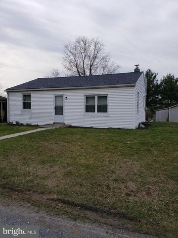 10 Oak Ave, West Enola, PA 17025-1017