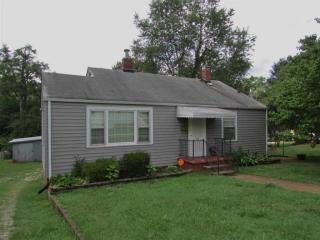 101 Evergreen St, Greenville, SC 29609-4127