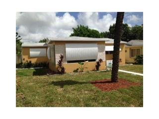 2637 Taft St, Hollywood FL  33020-2946 exterior