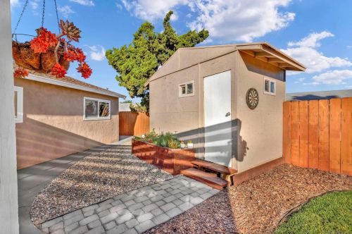 4471 Appleton St, San Diego CA 92117-1909 exterior