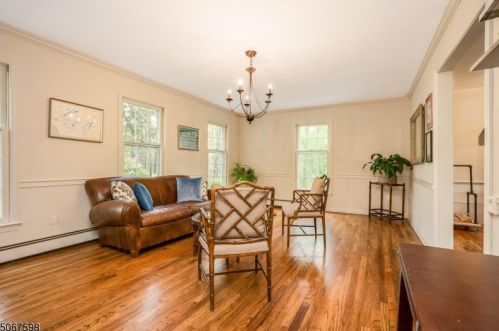 14 Pine Hill Rd, Annandale NJ  08801-3503 exterior