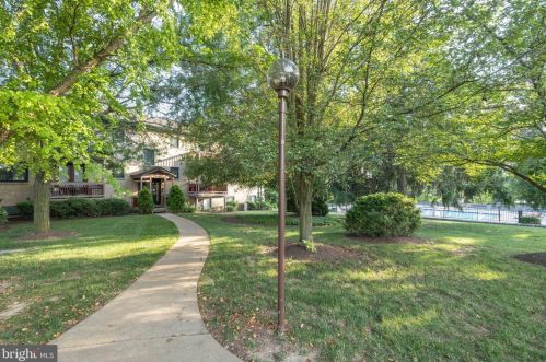 3310 Eastview Ln, Wilmington, DE 19802-1751