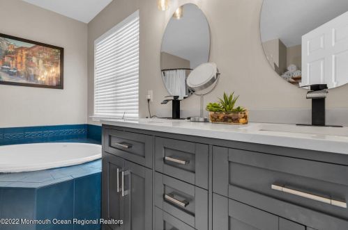 26 Casco Ct, Lakewood NJ  08701-5779 exterior