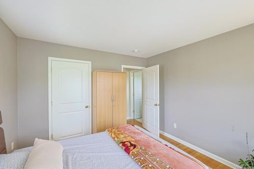 48 Avoncroft Ln, Middletown NY  10940-5086 exterior