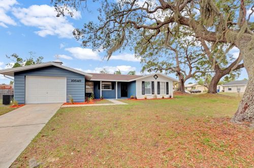 10540 Oak Hill Dr, Port Richey, FL 34668-2928