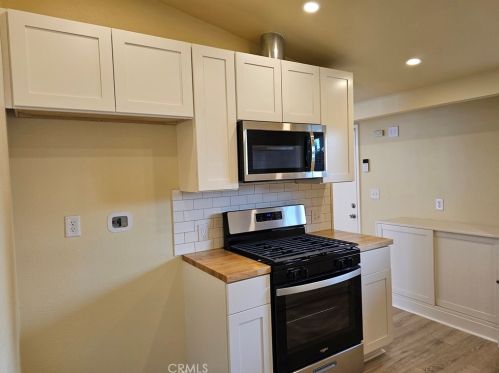 6758 Dwight Way, San Bernardino CA  92404-5536 exterior