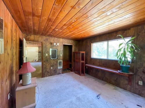 22619 Eastside Rd, Willits CA  95490-9780 exterior