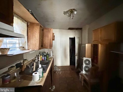 327 Saint Joes Ave, Trenton NJ  08638-3411 exterior