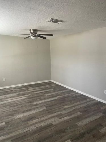 1006 Valderas St, Angleton TX  77515-3225 exterior