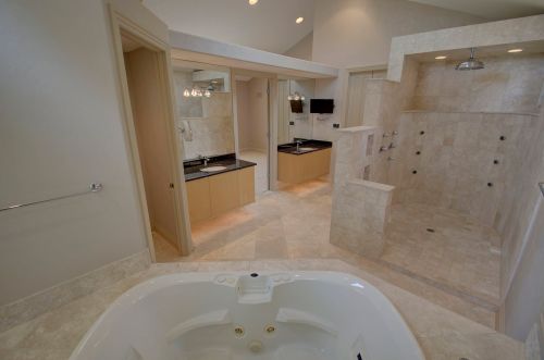 875 Squire Oaks Dr, Covington KY  41017-1342 exterior