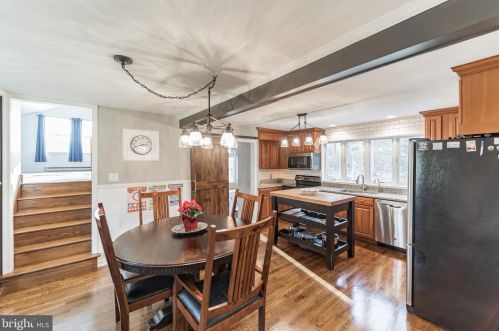 57 Oakland Dr, Downingtown, PA 19335-1736