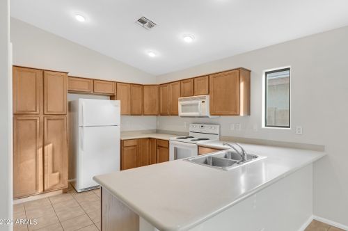 5419 Atlantis Ave, Phoenix AZ  85043-6313 exterior