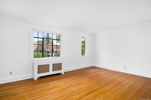 9 Rutland Rd, Scarsdale NY  10583-3508 exterior