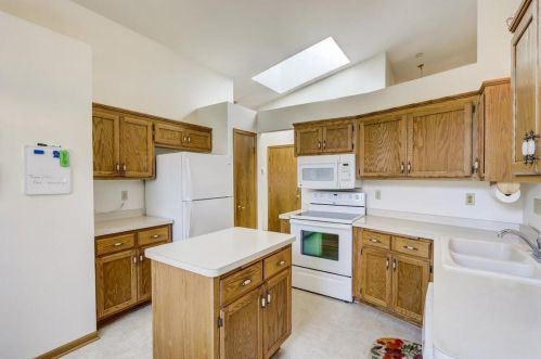 5361 Cambridge Ln, Milwaukee WI 53221-3200 exterior