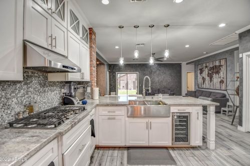 9009 Hilton Ave, Tolleson, AZ 85353-6978