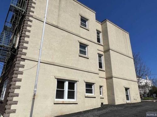 280 Macarthur Ave, Outwater NJ  07026-1216 exterior