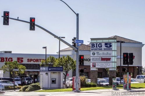 4401 College Ave, San Diego CA 92115-2520 exterior