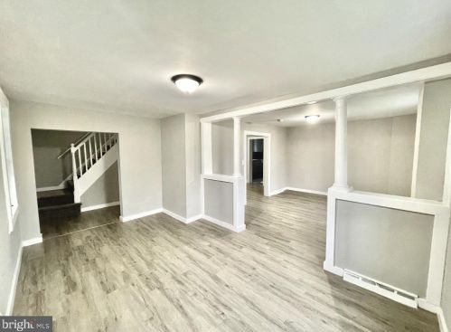 254 Adams St, West Deptford, NJ 08066-1307