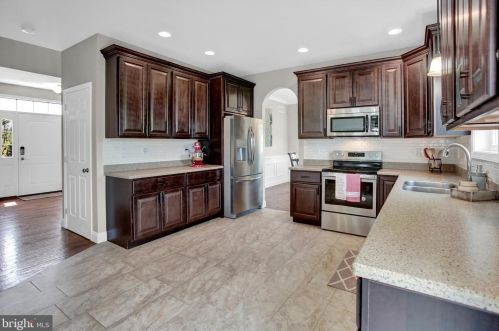 7 Dogwood Ter, Siddonsburg PA  17019-8733 exterior
