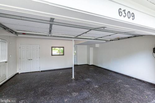 6309 Capella Ave, Springfield VA  22015-3220 exterior