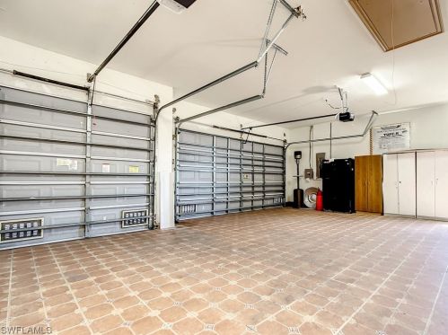 3510 15th Ter, Cape Coral FL  33993-4954 exterior