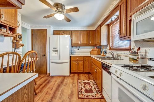 29 Victoria Dr, Finleyville, PA 15332-9600
