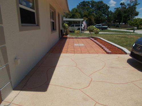 6749 80th Ave, Pinellas Park FL  33781-2014 exterior