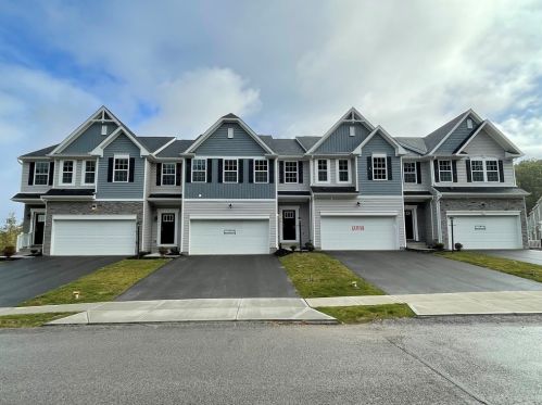 1703 Canterbury Dr, Imperial PA  15126-9186 exterior