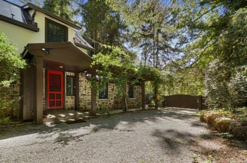 1100 Hardscrabble Rd, Chappaqua, NY 10514-1902