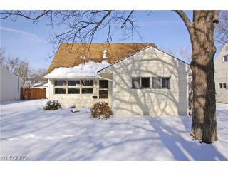 260 Baldwin Dr, Berea, OH 44017-2604