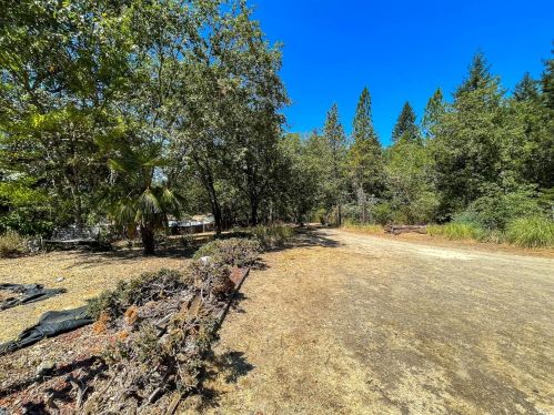 22619 Eastside Rd, Willits CA  95490-9780 exterior