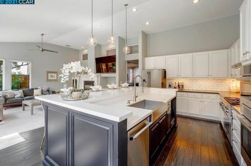 1046 Rolling Woods Way, Concord CA  94521-5400 exterior