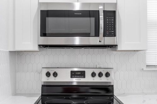 702 40 St, Galveston TX 77550-1243 exterior