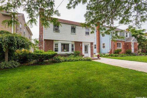 199 Holly Ave, Hempstead, NY 11550-5211