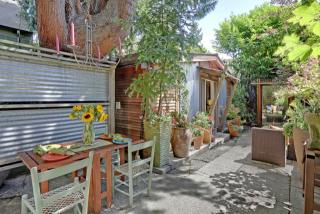 1407 40th St, Seattle, WA 98105-6608
