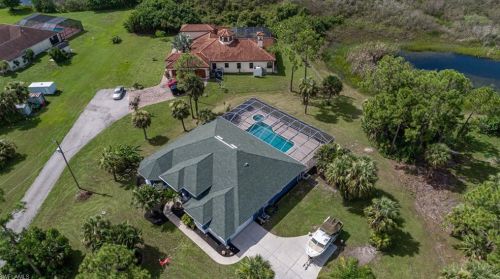 1512 9th St, Lehigh Acres, FL 33972-3372