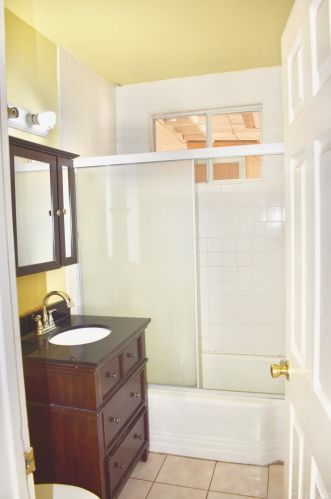 8123 Noble Ave, Van Nuys CA 91402-4509 exterior