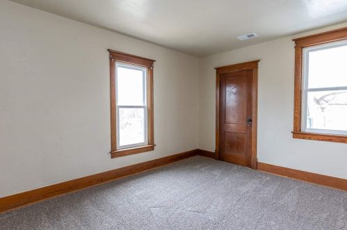 527 Elizabeth St, Mishicot WI  54228-6008 exterior
