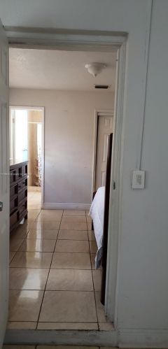 6801 21st St, Hollywood FL  33023-2711 exterior