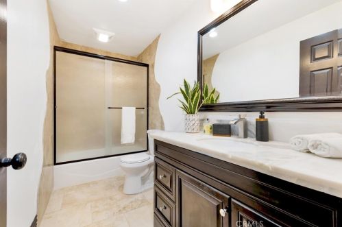 2340 Robinhood Pl, Orange CA  92867-1851 exterior