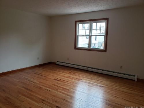 12 Hilltop Ave, Waterbury CT  06708-4709 exterior